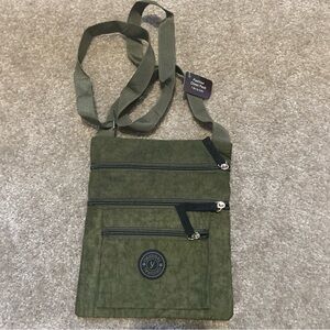 NWT GRACE ORIGINAL Y CROSSBODY NYLON Purse WATERPROOF SHOULDER BAG GREEN